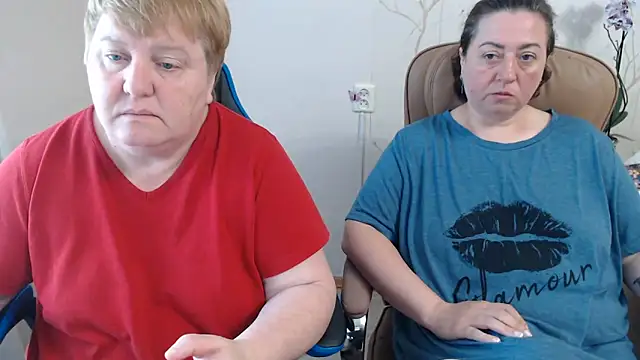Lindy-Jeanie online show from June 2026 07:01:02 AM
