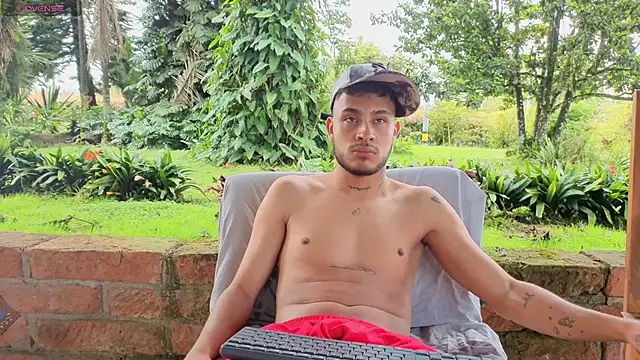 DilanAndres online show from April 2026 02:32:01 PM