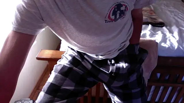 Submitted4U online show from April 2026 10:33:02 PM