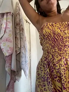 Mayacandy00 online show from May 2026 04:12:01 PM