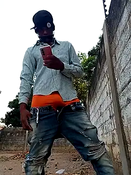 spittingpig1 online show from March 2026 11:15:01 AM