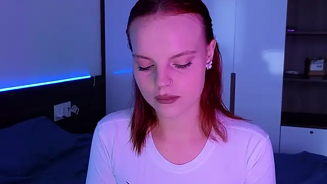 mollybossy online show from June 2026 12:24:02 AM