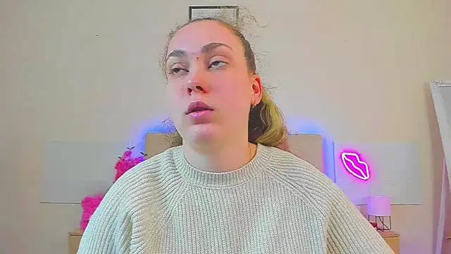 MelanieCuty online show from April 2026 05:32:02 AM