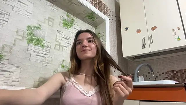 Snapshot of Lili_Kilian chatting on April 2026 03:26:01 PM Lili Kilian online show from April 2026 03:26:01 PM