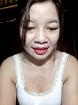 Yiyi102300 online show from April 2026 11:47:02 PM
