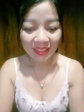 Snapshot of Yiyi102300 chatting on June 2026 10:35:02 PM Yiyi102300 online show from June 2026 10:35:02 PM