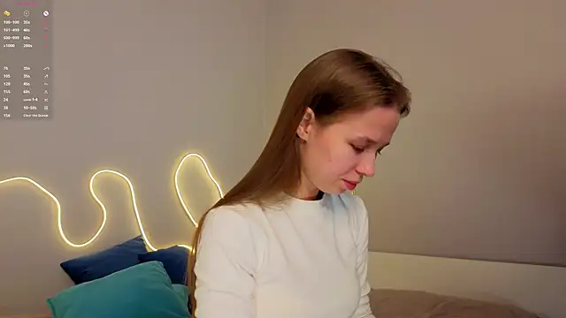 Snapshot of Emma_dream_ chatting on May 2026 02:16:01 AM Emma dream online show from May 2026 02:16:01 AM