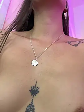 AliciaRoux online show from June 2026 07:18:02 PM
