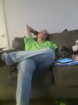 yourMasterisBored online show from April 2026 01:58:02 AM