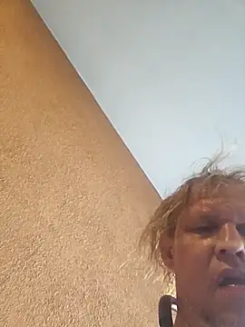 yourMasterisBored online show from April 2026 01:04:01 AM