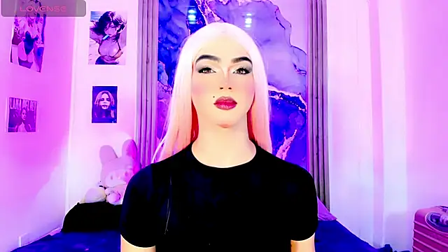 Snapshot of blonde_queen- chatting on June 2026 07:27:02 PM blonde queen- online show from June 2026 07:27:02 PM