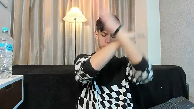 Ethan qop online show from May 2026 11:40:01 AM