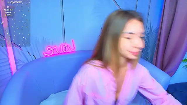 Eva  Morris online show from June 2026 02:00:01 AM