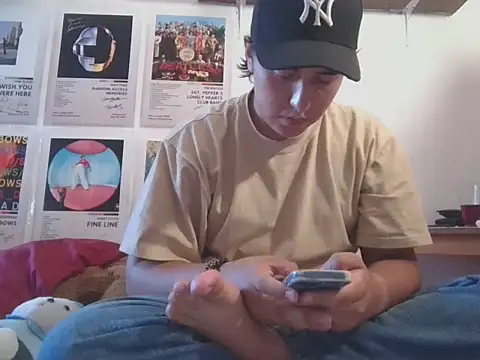 amartinezszz online show from May 2026 12:15:02 AM