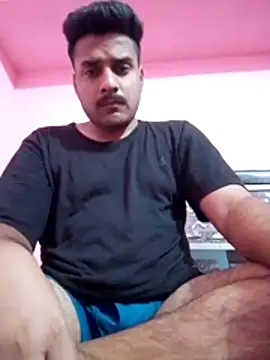 Snapshot of Decentlover67 chatting on May 2026 03:33:02 PM Decentlover67 online show from May 2026 03:33:02 PM