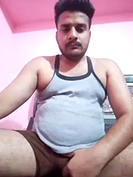 Snapshot of Decentlover67 chatting on May 2026 04:44:02 PM Decentlover67 online show from May 2026 04:44:02 PM