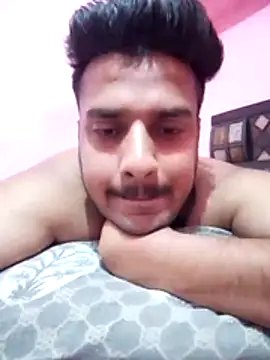 Snapshot of Decentlover67 chatting on May 2026 04:50:01 AM Decentlover67 online show from May 2026 04:50:01 AM