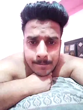 Snapshot of Decentlover67 chatting on May 2026 08:21:01 AM Decentlover67 online show from May 2026 08:21:01 AM