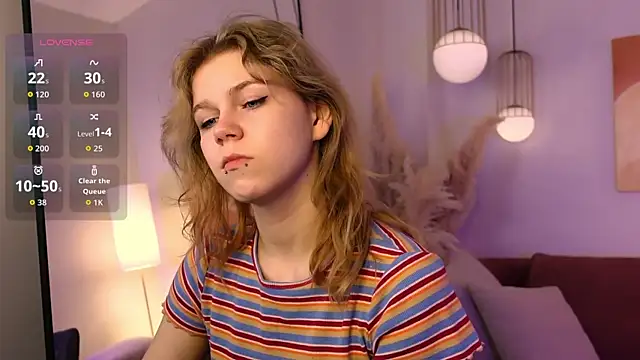 Snapshot of ElizabethVane chatting on April 2026 01:23:02 PM ElizabethVane online show from April 2026 01:23:02 PM