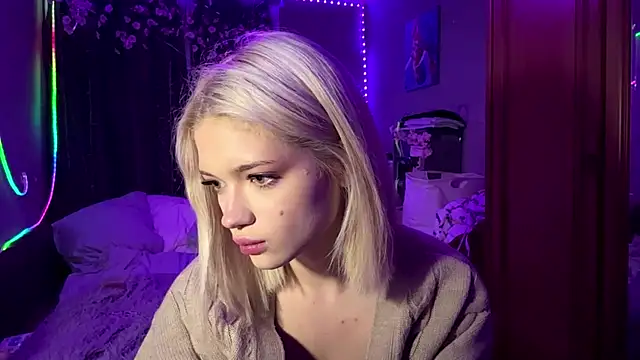 StacyChocopay online show from May 2026 10:04:01 PM