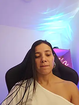 miaeyex online show from May 2026 01:17:02 PM
