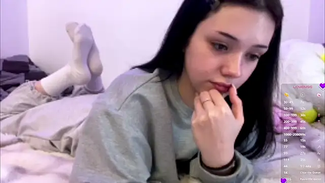 Snapshot of BeckyAurielle chatting on April 2026 04:37:02 PM BeckyAurielle online show from April 2026 04:37:02 PM