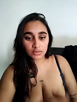 Mia skyy18 online show from March 2026 10:53:01 PM