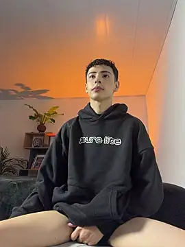 SebastianReed  online show from May 2026 02:51:02 AM