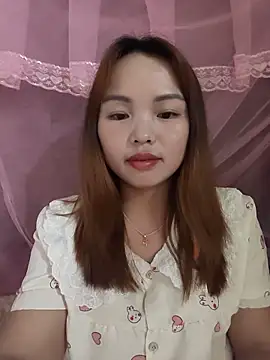 Snapshot of Mina_xYx chatting on June 2026 04:49:02 PM Mina xYx online show from June 2026 04:49:02 PM
