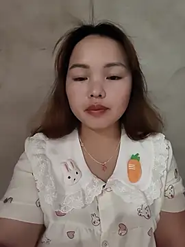 Mina xYx online show from July 2026 12:45:01 PM