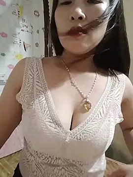 Snapshot of Cherry_XyX chatting on May 2026 04:20:02 AM Cherry XyX online show from May 2026 04:20:02 AM