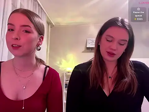 DioneYsaguirre online show from March 2026 07:50:01 PM