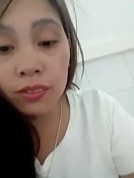 Abi-ni online show from April 2026 11:54:02 PM