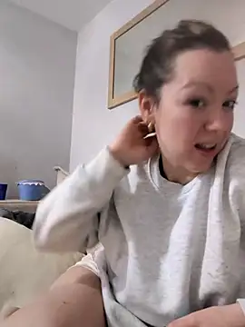 Snapshot of fucklyweds chatting on April 2026 10:14:02 PM fucklyweds online show from April 2026 10:14:02 PM
