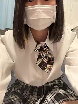 Snapshot of Mika-chan chatting on April 2026 02:44:01 PM Mika-chan online show from April 2026 02:44:01 PM