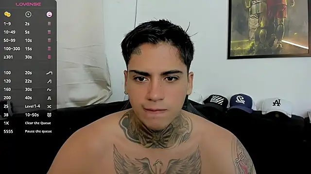 Snapshot of sweetlatinoboy chatting on March 2026 12:33:01 PM sweetlatinoboy online show from March 2026 12:33:01 PM