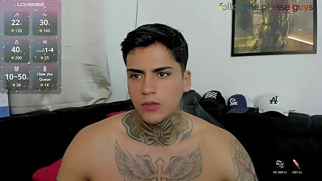 Snapshot of sweetlatinoboy chatting on April 2026 10:32:01 PM sweetlatinoboy online show from April 2026 10:32:01 PM