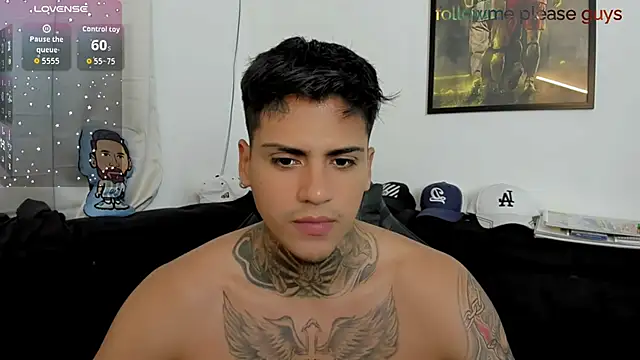 Snapshot of sweetlatinoboy chatting on April 2026 11:08:02 PM sweetlatinoboy online show from April 2026 11:08:02 PM