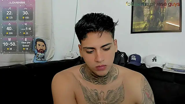 Snapshot of sweetlatinoboy chatting on April 2026 11:14:02 AM sweetlatinoboy online show from April 2026 11:14:02 AM
