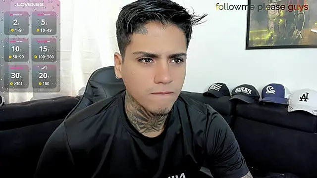 Snapshot of sweetlatinoboy chatting on April 2026 12:41:01 PM sweetlatinoboy online show from April 2026 12:41:01 PM