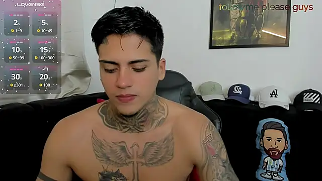 Snapshot of sweetlatinoboy chatting on April 2026 10:15:01 PM sweetlatinoboy online show from April 2026 10:15:01 PM