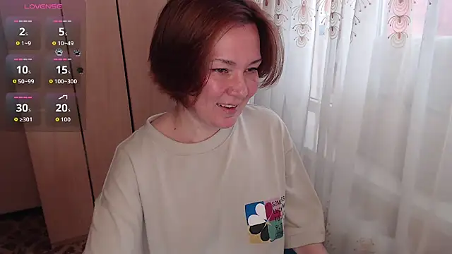 Snapshot of Julia_Vagrik chatting on May 2026 11:15:01 AM Julia Vagrik online show from May 2026 11:15:01 AM