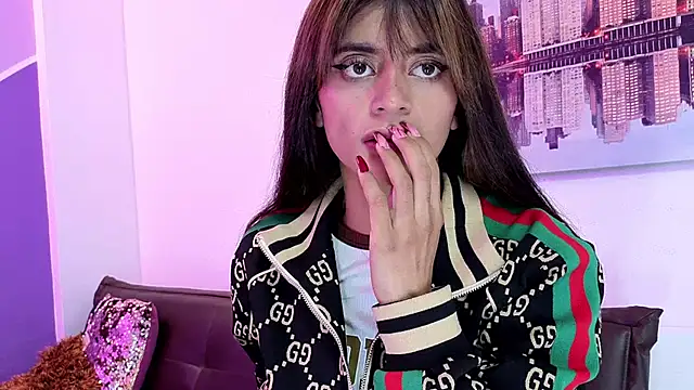 Snapshot of Sofy_Durand chatting on March 2026 12:06:02 PM Sofy Durand online show from March 2026 12:06:02 PM
