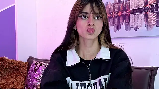 Snapshot of Sofy_Durand chatting on March 2026 12:05:02 PM Sofy Durand online show from March 2026 12:05:02 PM
