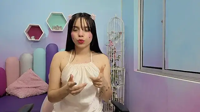 Snapshot of Isaa_Skinny chatting on June 2026 03:45:01 AM Isaa Skinny online show from June 2026 03:45:01 AM
