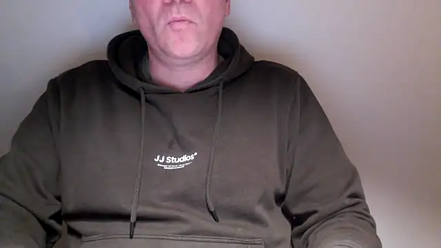 latexslaveboy online show from March 2026 06:56:01 PM