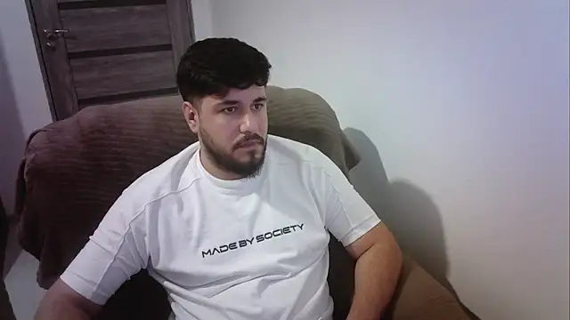 Snapshot of Gianiboy99 chatting on June 2026 12:22:01 AM Gianiboy99 online show from June 2026 12:22:01 AM