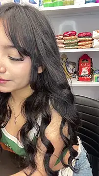 Snapshot of MayyBonita chatting on June 2026 05:37:02 PM MayyBonita online show from June 2026 05:37:02 PM
