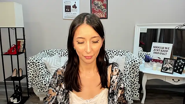 DanaRoges online show from May 2026 06:30:01 AM