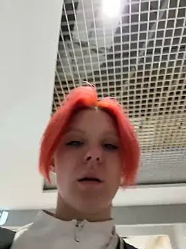 NinaParri online show from May 2026 03:45:02 AM